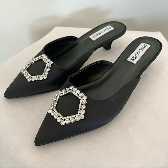Steve Madden Beignet Kees Black Satin Rhinestone Embellishment Size 8 NWOB - Picture 1 of 6